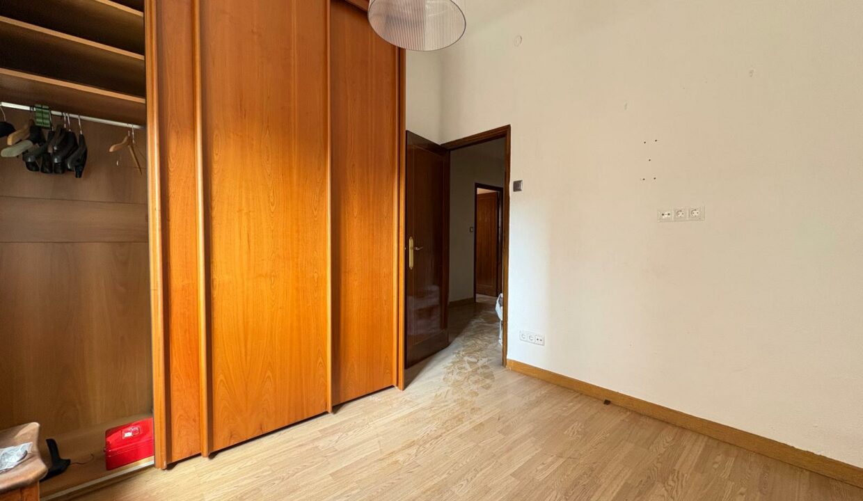 WhatsApp Image 2025-10-16 at 10.13.24 (4)